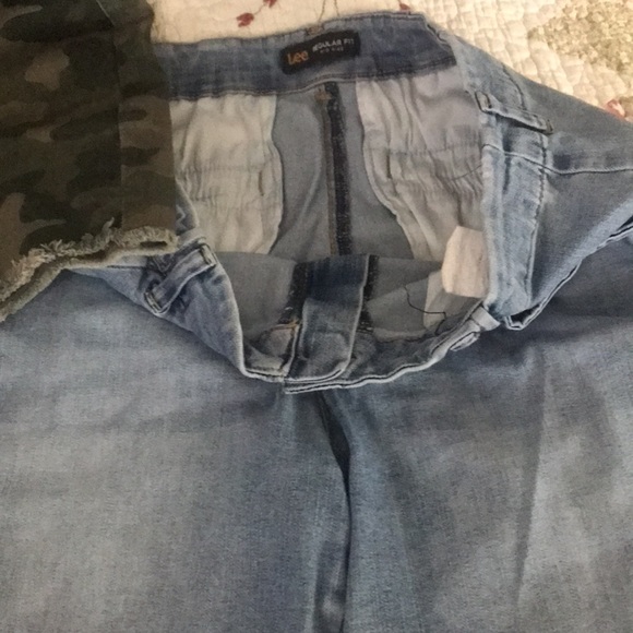 Shorts - Picture 7 of 15